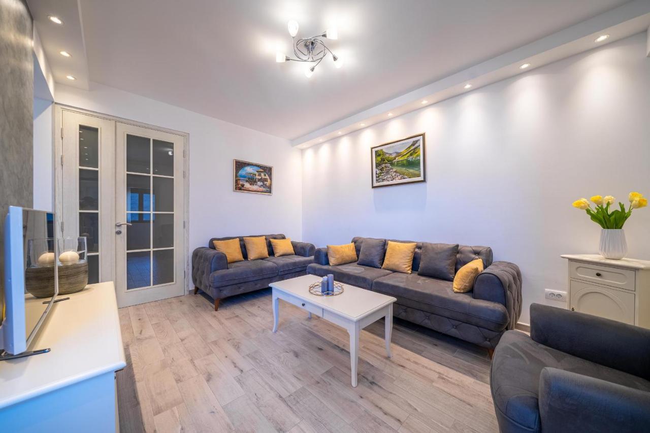 Boka View Luxury Suite - With Free Garage Parking Котор Екстериор снимка