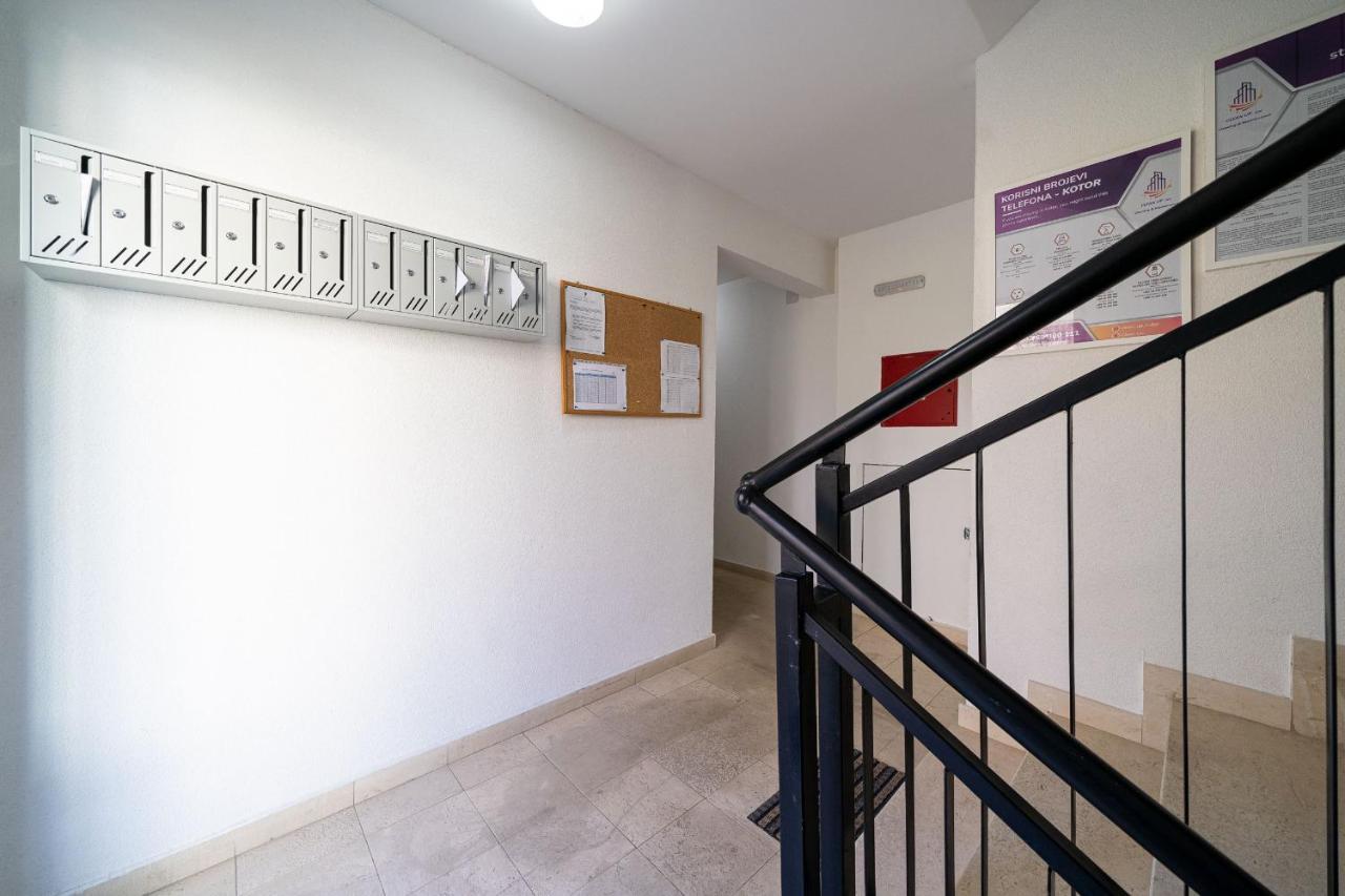 Boka View Luxury Suite - With Free Garage Parking Котор Екстериор снимка