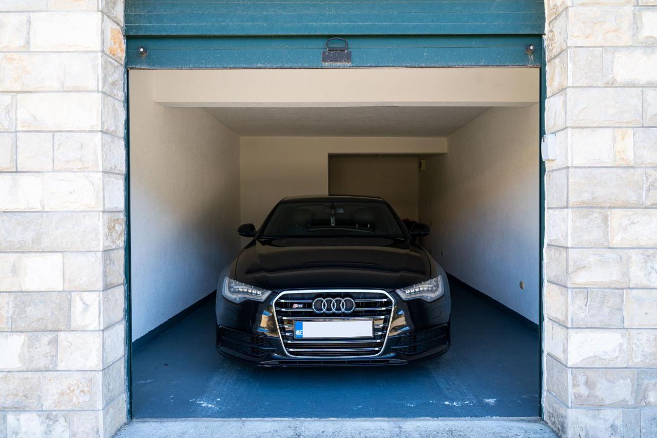 Boka View Luxury Suite - With Free Garage Parking Котор Екстериор снимка