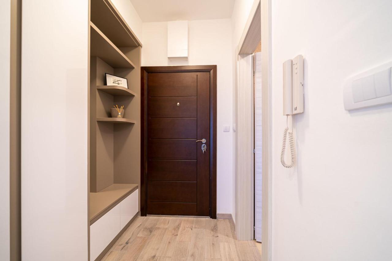 Boka View Luxury Suite - With Free Garage Parking Котор Екстериор снимка